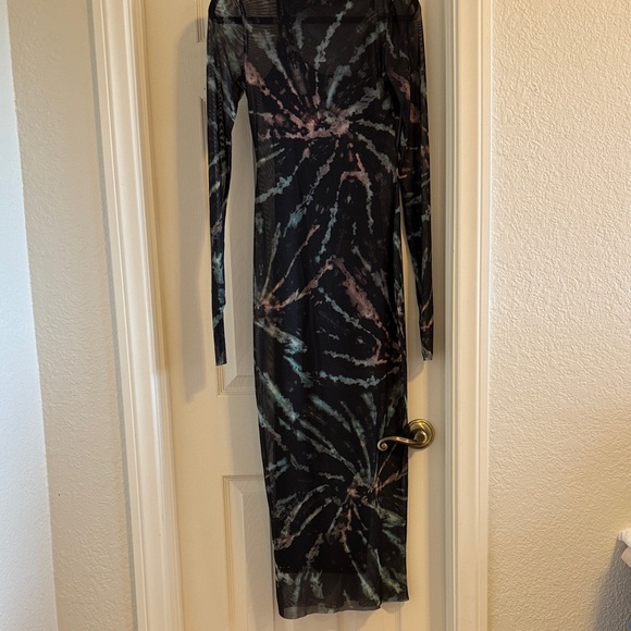Elegant Multicolor Tie-Dye Dress - Picture 6 of 6